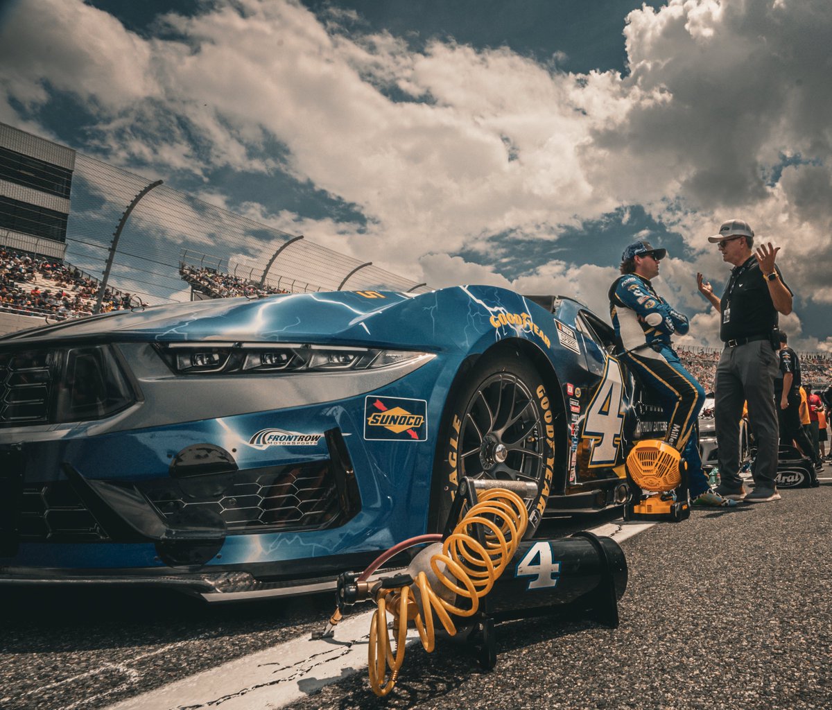 MillertechX's tweet image. Focused. Driven. MillerTech. That’s Noah Gragson.

@NoahGragson | @Team_FRM 

#MillerTech #NoahGragson #MillerTechLithium #FrontRowMotorsports #MillerTechPowered #NASCAR #MillerTechRacing #DoverMotorSpeedway #NASCARRacing