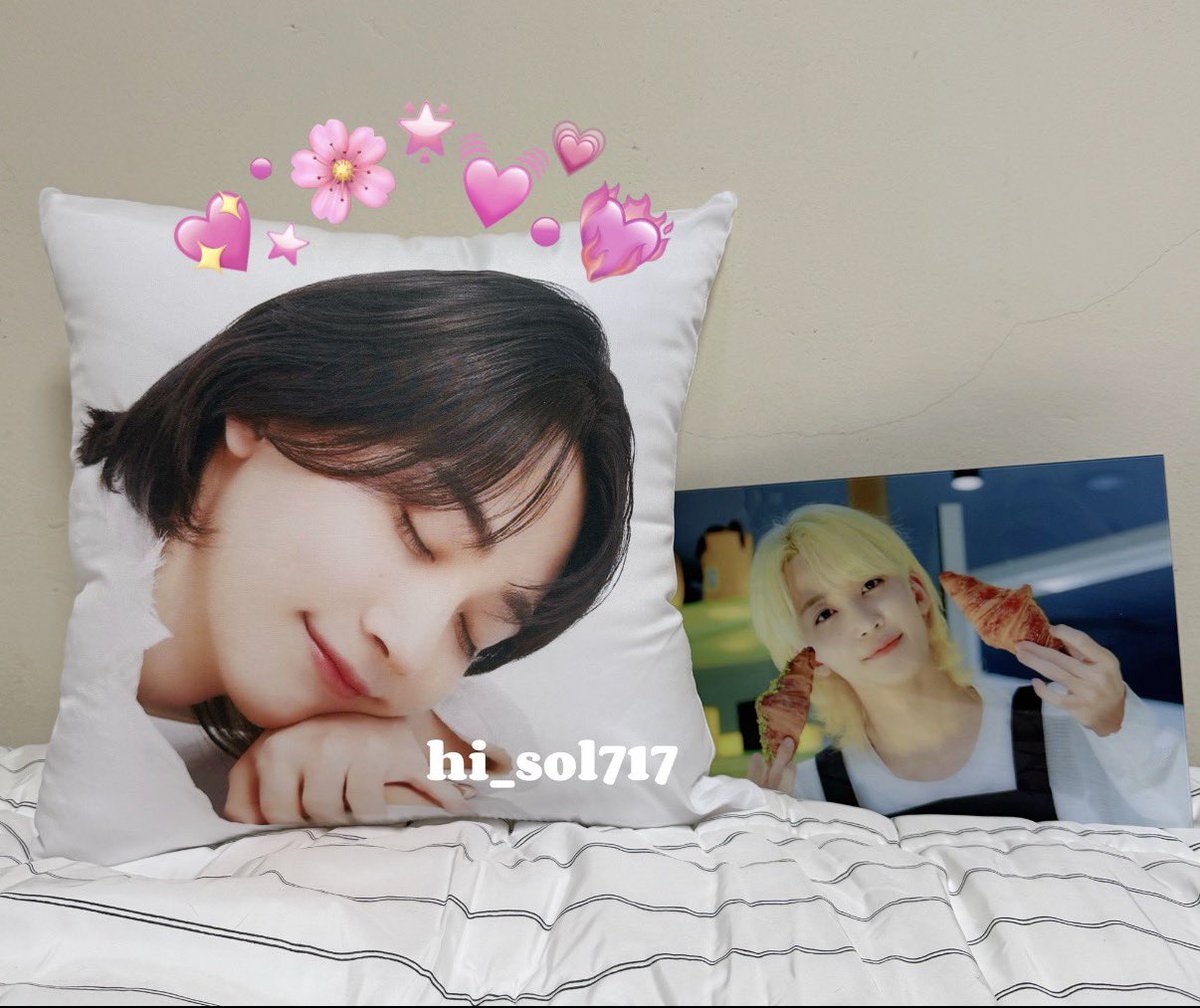 .·˖*·⑅♡ 정하니 쿠션 #EVENT 

사진셀렉 기가막힌 제가(?) 들고왔습니닷! 
옆에두면 얼마나 행복하게요 ?! 🫢
정하니 넘 예뿌죠 ? 

✨참여방법✨
💗  #RT + #FOLLOW -> 2가지 완료하기
💗 #윤프 한정 !
💗 당첨인원 : 1명 
💗 거래,알티,타돌,구독계 ❌
💗 배비부담, 기깔난 후기 필수 ⭕
💗 당발 :
