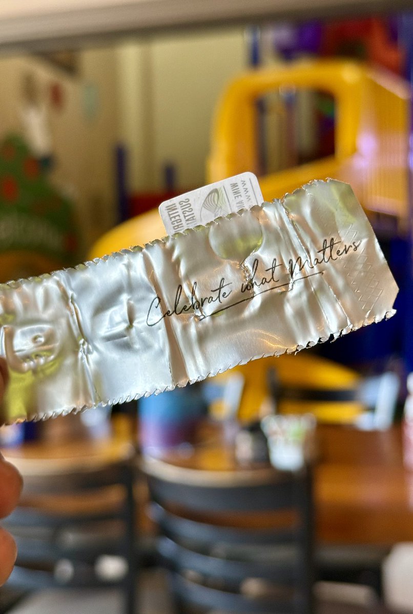 Did you know that each and every bottle <a href="/GrahamBeckSA/">Graham Beck Bubbly</a> has a ‘Celebrate What Matters’ message on the inside of the foil? 
Check it out the next time you open your favourite bottle of GB. 

#CelebrateWhatMatters #NeverSayNoToBubbly 🥂