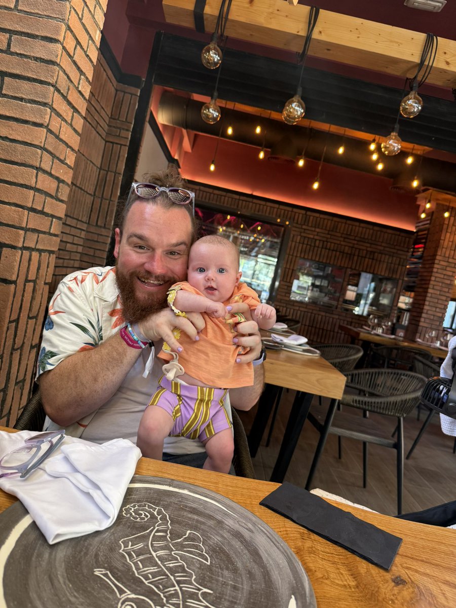 Will Hicks tweet media