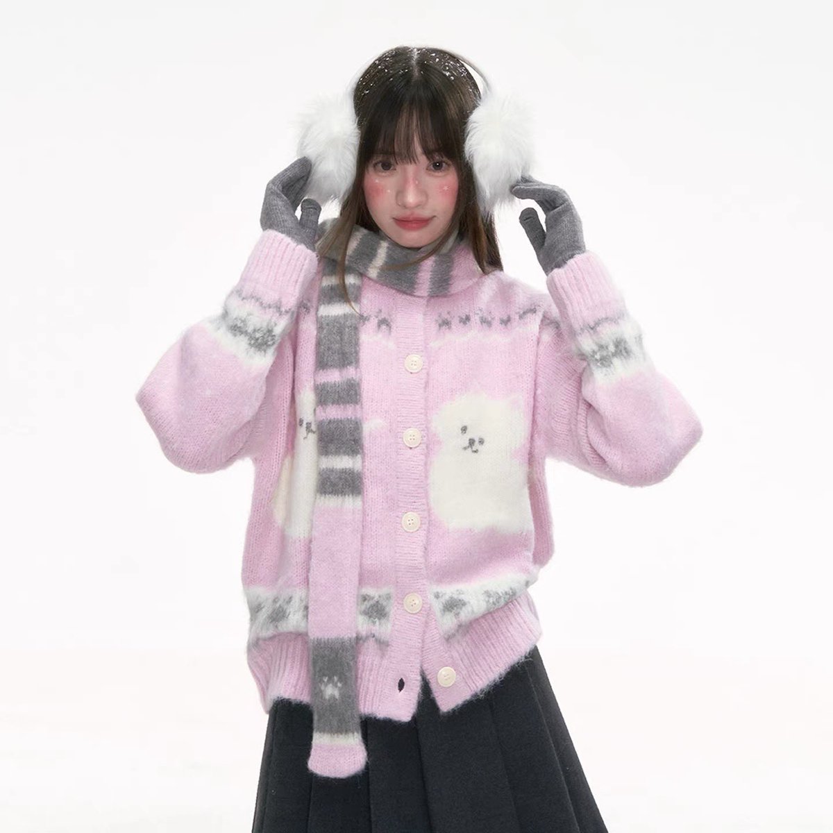 Biz kop ichdik va jinsiy aloqada boldik. Ofisda opish