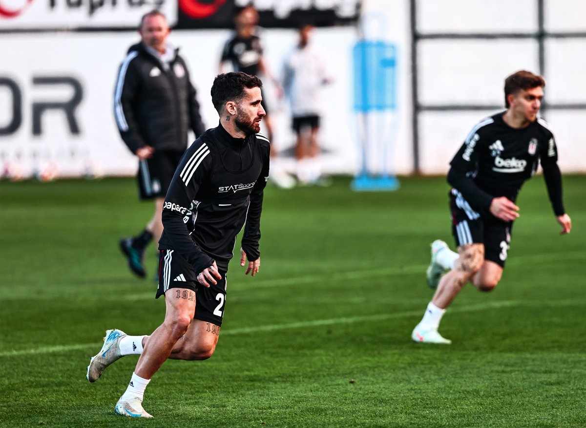 Besiktas's tweet image. Fenerbahçe maçı hazırlıklarını tamamladık. 🦅