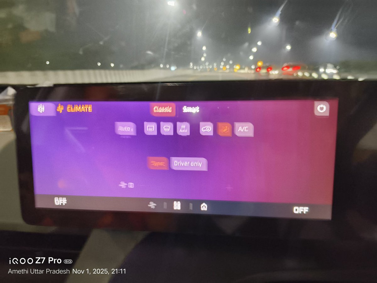 rayvikramsinh's tweet photo. @anandmahindra @Mahindra_Auto @mahindraesuvs i spent 2.8 million rupees on Mahindra's trust, and the result is that we have to take the car back to the dealership for every little thing. https://t.co/2LcYAejBqD
