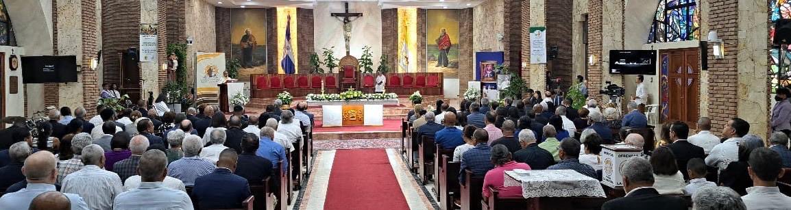 Hoy con motivo de los 24 años de la partida del profesor Juan Bosch, celebramos en la Parroquia San Antonio de Padua, una misa para honrar su legado de justicia social, ética y servicio al pueblo dominicano.

Recordamos al compañero Juan Bosch con gratitud por su vida  y