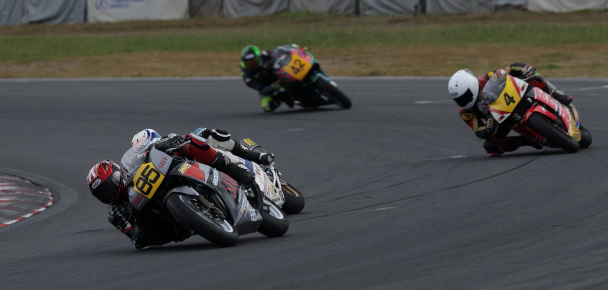 テイストオブツクバ
ZERO5
予選1位🥇
決勝3位🥉

400ccでもボア車達に喰らいつけるように練習励もうと思いました。
協力してくれた方々感謝です。

PS.最近転んでないなぁって思ってたら階段から転げ落ちて肩やりました。糸冬