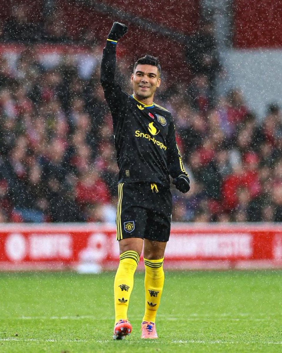 احقاقًا للحق، كاسيميرو مباراة بعد مباراة يثبت جودته واحقيته بأنه يلعب بشكل أساسي.
برافو كاسيميرو❤️