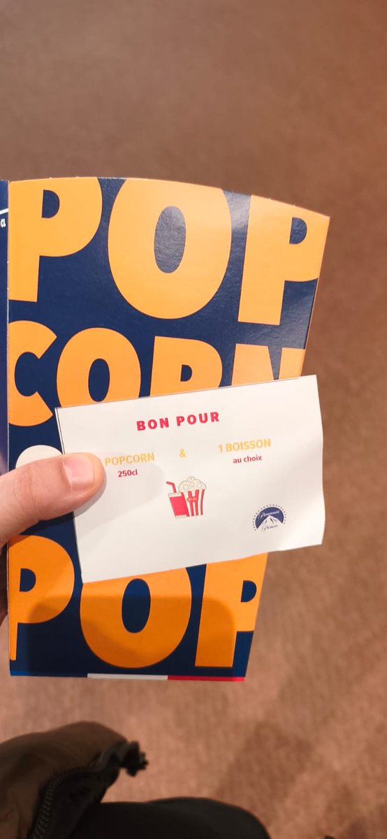 motionXmedia's tweet photo. Contrairement aux journalistes de Mediapart je suis facilement corruptible. Paramount a acheté mon silence pour seulement une boite de popcorn sucré et un jus de fruits. Je pourrais vous donner le titre de ce film mais je préfère vous le faire deviner. Un premier indice en image. https://t.co/jidDjSiWe7