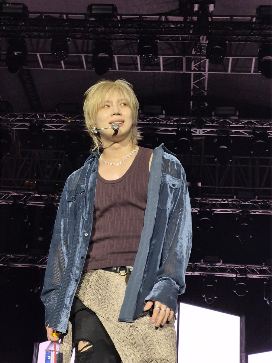 sneha_ghorai's tweet photo. So, this happened!
#TAEMIN #SUPERJUNIOR #SuperJuniorDnE #ONEWE #Ktown #Mumbai #Kpop #bangyedam #jey #SouthKorea #SHINee https://t.co/qr6zQZceNK