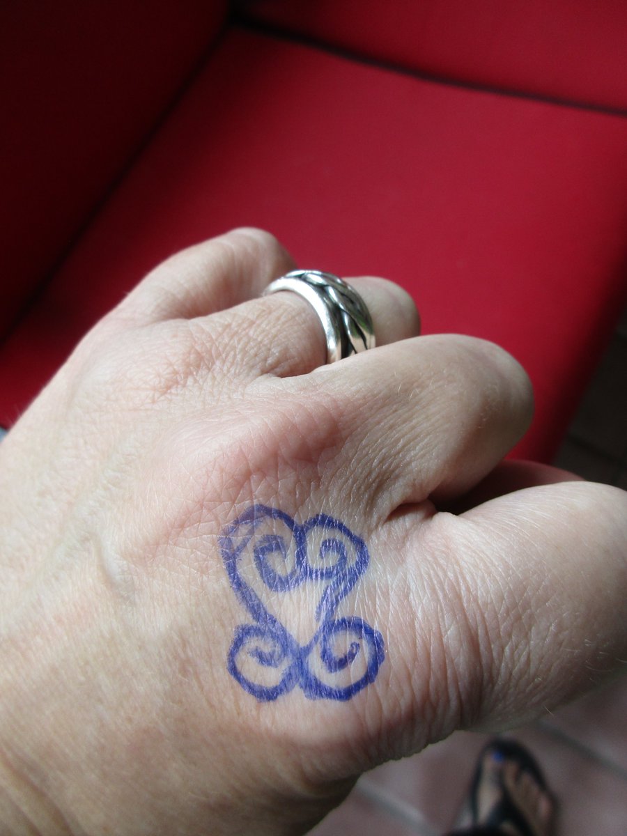 SlBoekbinder's tweet image. PART 1

Good Morning World!
#dayofthedead reflections
So many we have lost
@ATPNO96 ~ @EdBishop1  
Frederick Charles Mead
@CarolSuttonActs Dickerson Sutton
@AdellaGautier  
#MichaelMartin 
@chakulachajua  
@DwanaMakeba  
I could go on and on