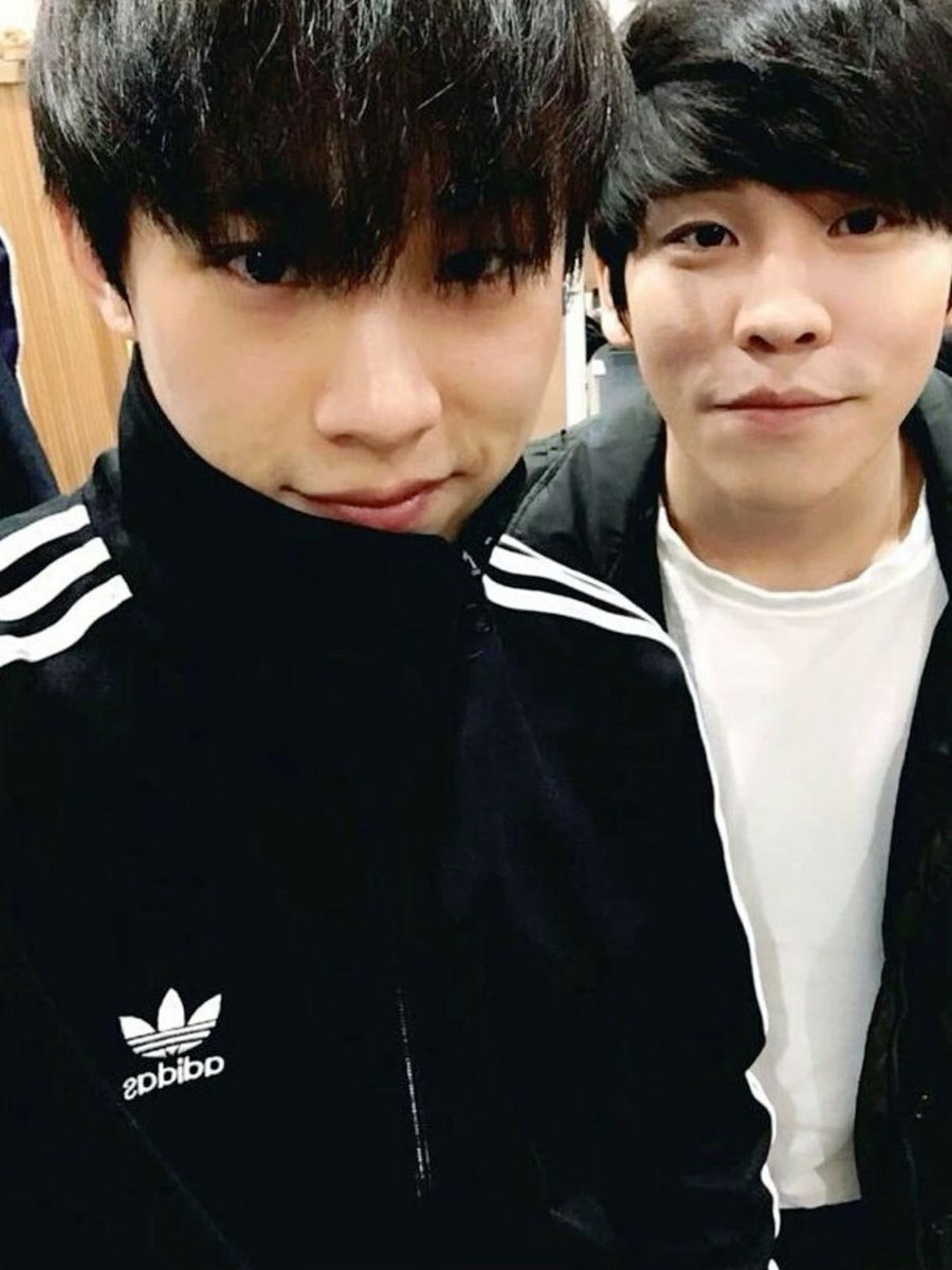 po0po012's tweet photo. 다들 개안하세요 https://t.co/9qCsaqiH2q