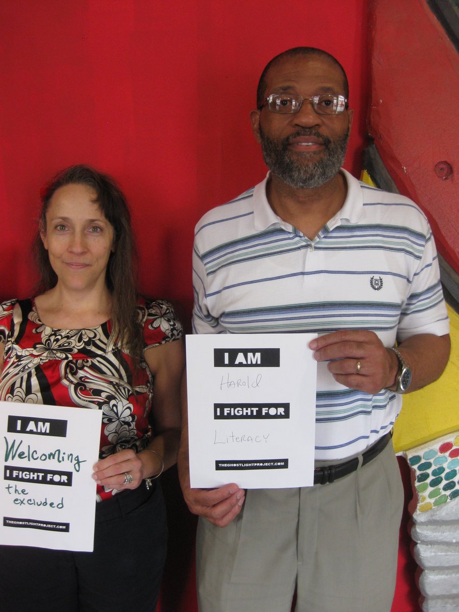 SlBoekbinder's tweet image. PART 2

Also sharing a moment with @HaroldClarke 
when we did
#GhostlightProject 💜
May the dearly departed 
decorate the sky with the angels 💜
#neworleans #theater #NOLA #theaterlife
#actorlife #actorlifestyle 💜