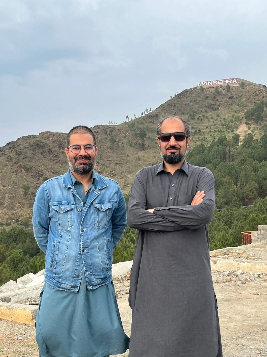 ShehzadrBaloch's tweet photo. ظالم سمجھتے ہیں کہ قید خانہ جسموں کو روک سکتا ہے،
مگر ایمان رکھنے والے دلوں کو کوئی دیوار نہیں روک سکتی۔
عمر جدون کی آواز ایمان کی گونج ہے۔
#ReleaseAdvUmarJadoon https://t.co/dtNAkFfo51