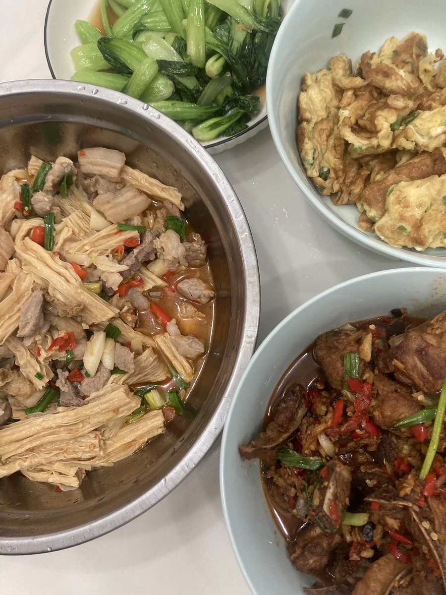 DieshaDiam94561's tweet image. 就喜欢自己炒的菜。