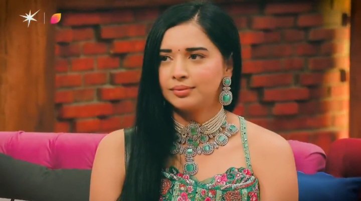 tani_partner11's tweet photo. Jitna unnecessarily target karna hai karlo nalle @ColorsTV @BiggBoss @EndemolShineIND, we will still love and support her ♥️ 

Stdy strong #TanyaMittal 🧿
#BiggBoss19

AUDIENCE LOVING TANYA https://t.co/G3QtyvevNf