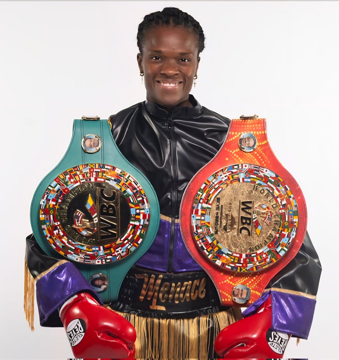 Some promoters don't want to pay you what you're worth, then get mad when you want to leave. I train 7 days out of the week &amp; I'm the WBC featherweight Champion of The World!! 20-0, I know my worth 💯