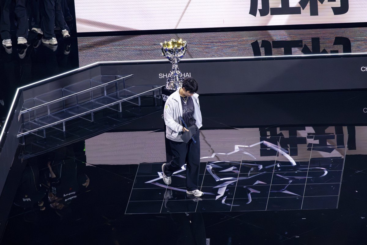 xandrpics's tweet photo. Heartbreak
#Worlds2025 https://t.co/PB7XhVLH5K