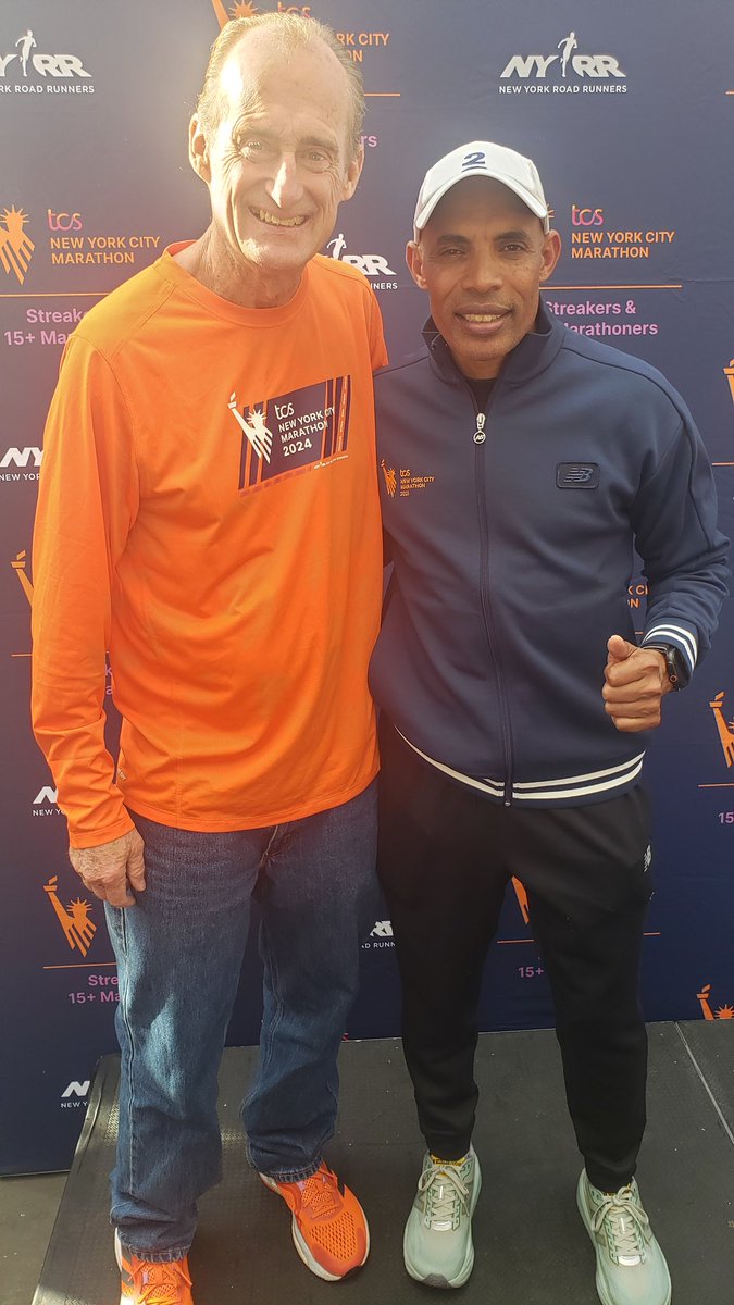 Had the honor of meeting marathon legend Meb Keflezighi yesterday at the annual NYRR Streaker luncheon. Tomorrow I will be running in my 34th consecutive <a href="/nycmarathon/">TCS New York City Marathon</a>. #nycmarathon <a href="/runmeb/">meb keflezighi</a> <a href="/nyrrnews/">NYRR Media Relations</a> <a href="/d9monti/">David Monti 🥑</a> <a href="/nyrr/">New York Road Runners</a>