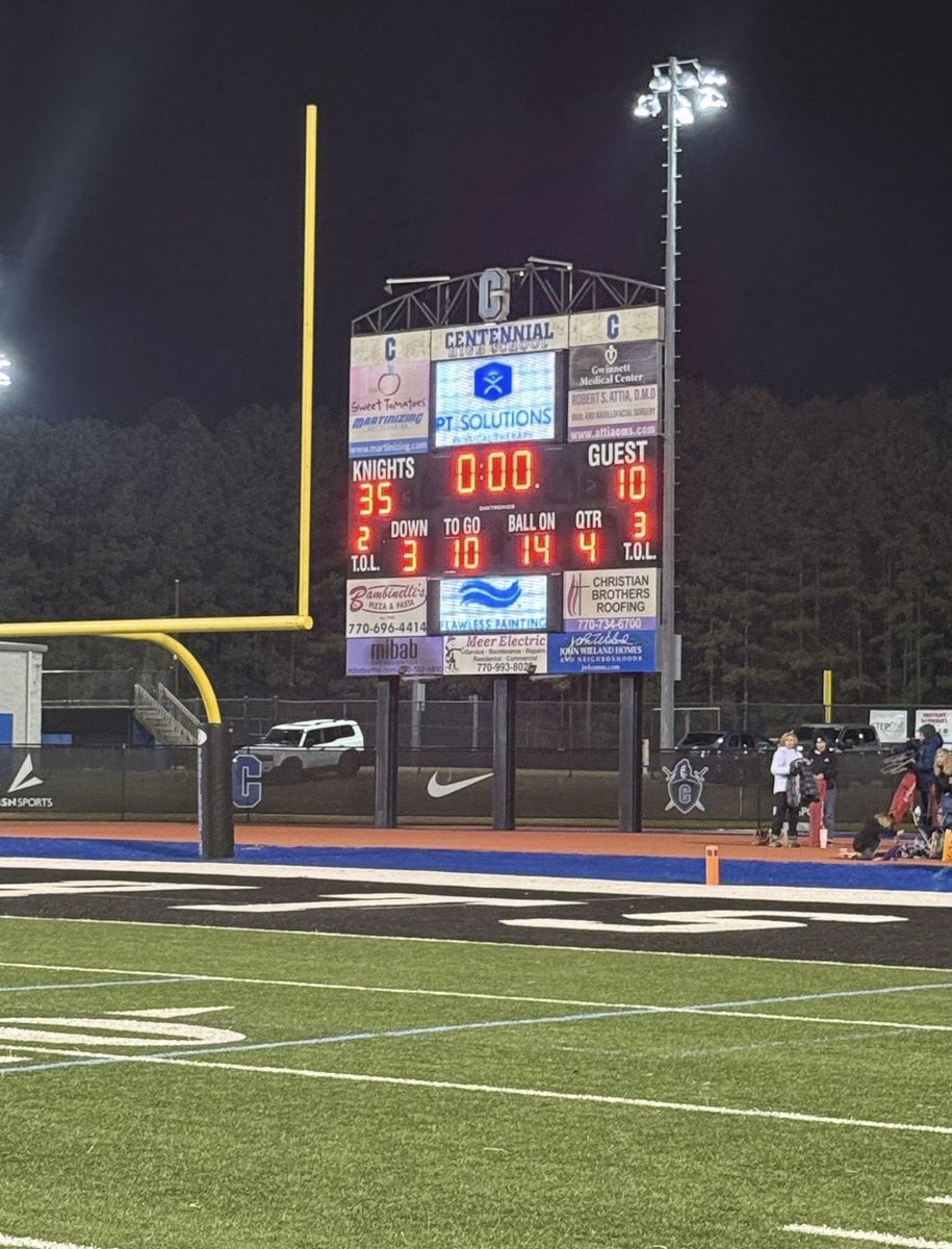 Scenes from last night’s game! Knights win and we are PLAYOFF BOUND 💪