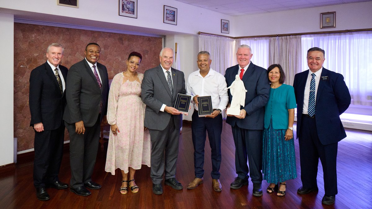 I was grateful to visit with Sebastien Pillay, Vice President of the Republic of Seychelles.

This was the first time a leader of The Church of Jesus Christ of Latter-day Saints had met with a government official in this country.

We spoke briefly about their administration's