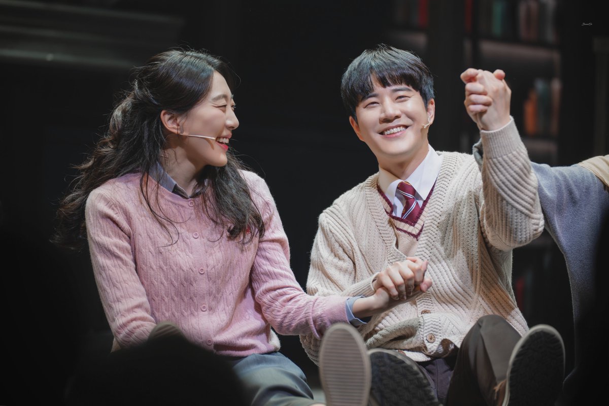 Boooo_pic's tweet photo. 20250924밤 아몬드

선윤재 #문태유
엄마 #금보미

난 너를 사랑하겠노라 https://t.co/JqkOLgVKU9