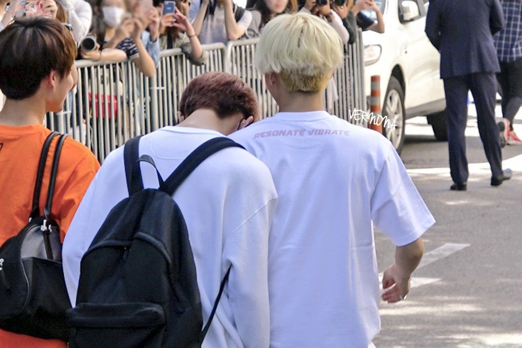 eusexshua's tweet image. jihan leaning their heads on each other &amp;lt;3 

sometimes home isn’t a place, it’s a person