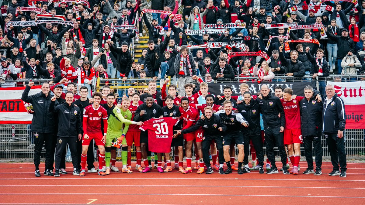 Jordan Majchrzak hat sich am Freitag im #VfBU21-Training eine Schultereckgelenkssprengung zugezogen und wird lange ausfallen. Gute Besserung, Jordan! Der Sieg war für dich! 🫶

#jungundwild | #VfBU21