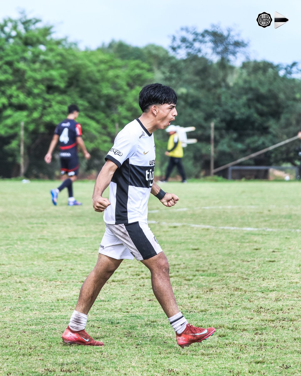 OlimpiaMedia's tweet image. ¡Superioridad Franjeada! 💪🏻

Por el Heptagonal Final de la Copa de Oro 2025, @FormativasO se impuso en cuatro de los seis encuentros de la jornada a Cerro Porteño.

✅️ Sub 15: 2-1.
✅️ Sub 16: 2-0.
✅️ Sub 17: 2-1.
✅️ Juvenil: 3-1.

#SoyDelOlimpia ⚪️⚫️⚪️