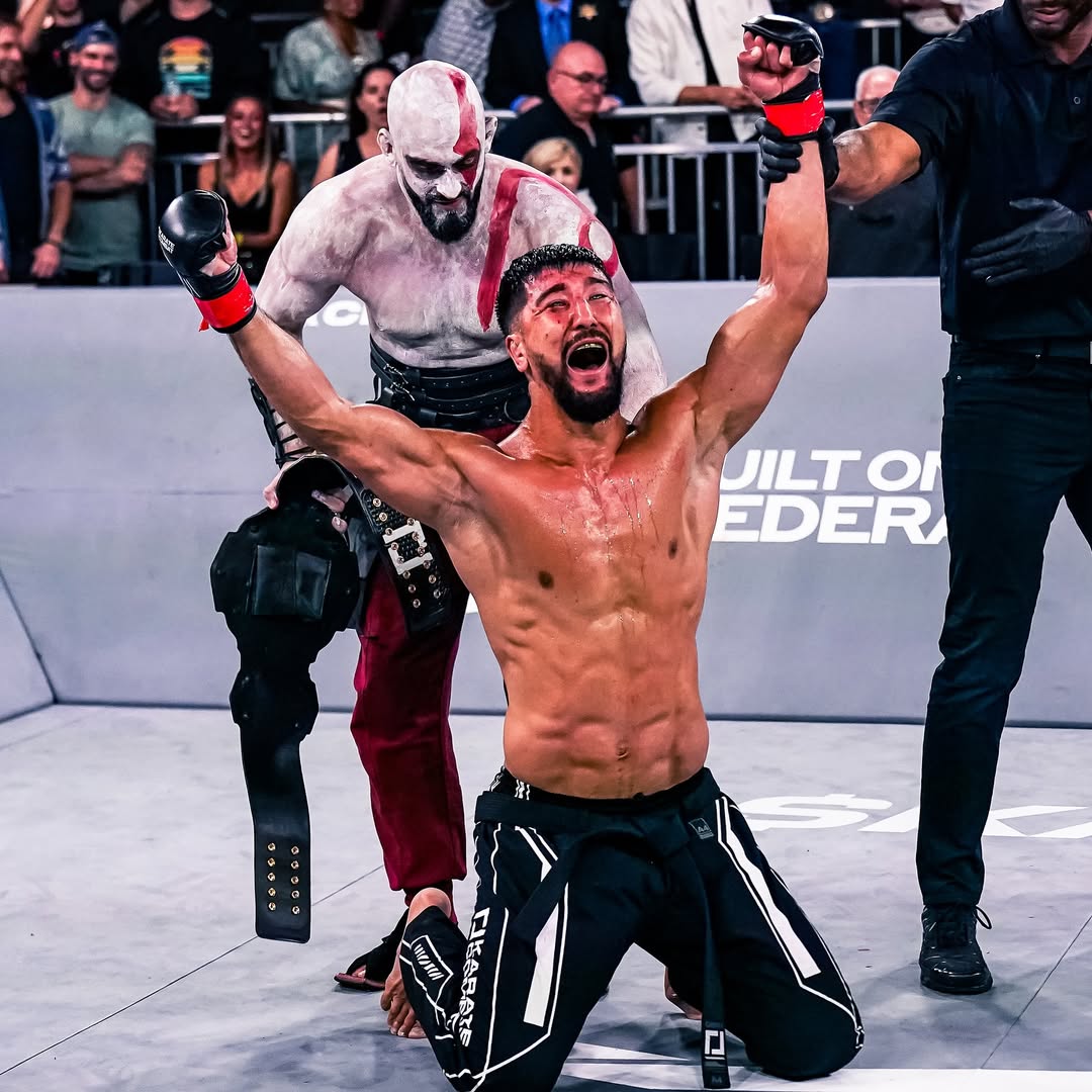 Kc57 
<a href="/KarateCombat/">$KARATE COMBAT (ALT/SZN)</a> Belt delivered by Kleros himself ⚖️🥋