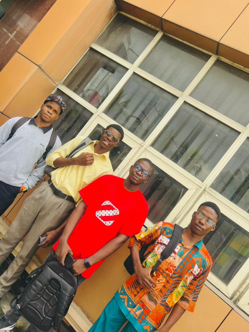 giddydev19's tweet image. Road to Devfest 2025 was epic....
With spectacular speakers and eloquent topics on Open ai.
Nice networking with new techies..@GDGPHC @A_Timess @Boy_Mexy @DevText16 
#gdg #gdgph #roadtodevfest #Gemini #Gemma
