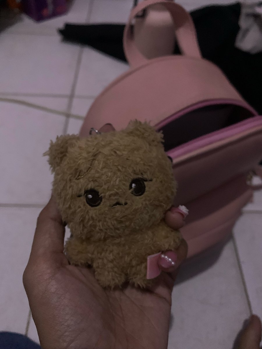 anak ku baju sama bando nya ilang:((