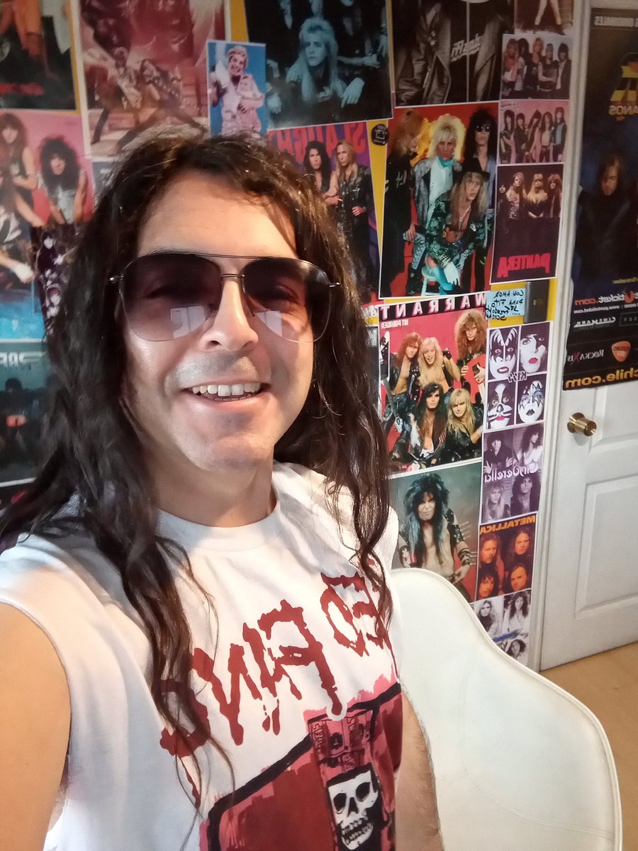 HushPerdido's tweet photo. Desde el estudio de Metal Queer, preparando algo... No, no es caño Pronto novedades!! #metalqueer @PatriaRock  #rock https://t.co/uTiquQXp8R