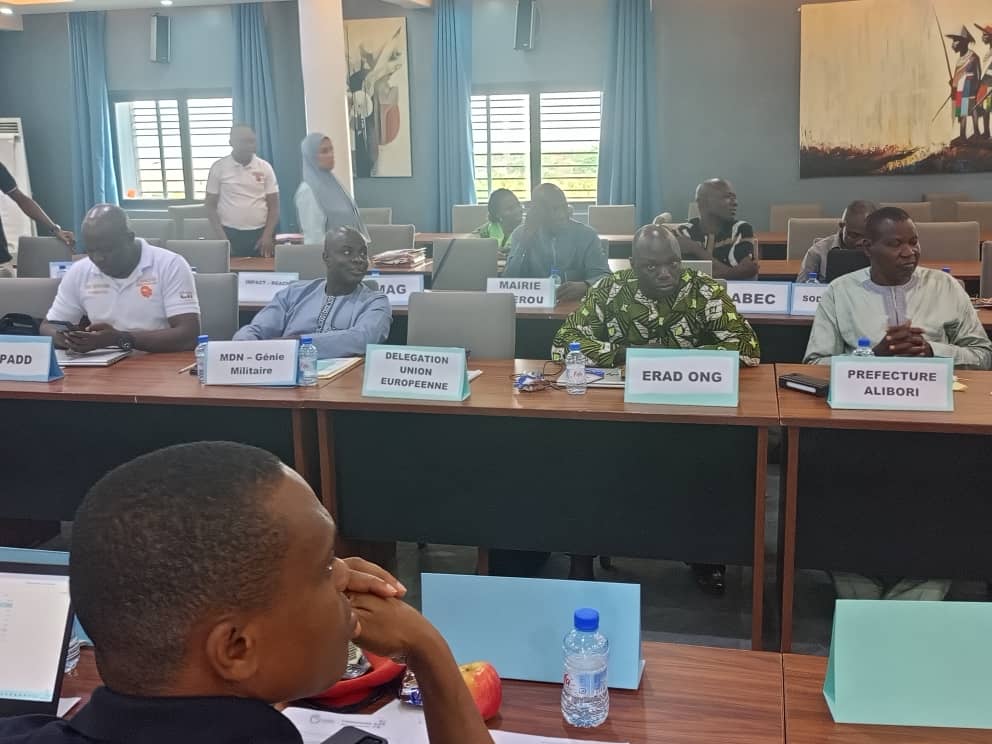 Ramp_Benin's tweet image. RAMP-BENIN joined the National Workshop on Explosive Ordnance Risk Education (EORE) held in Cotonou on Oct 28–29, 2025.
We reaffirm our commitment to peace, conflict prevention &amp;amp; human security.
Together for a safer Benin! 🇧🇯
#EORE #Peace #Security #RAMPBENIN