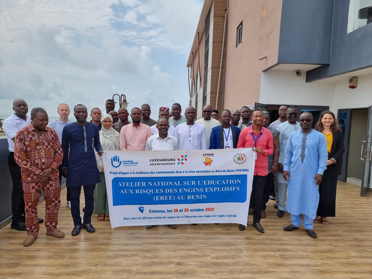 Ramp_Benin's tweet image. RAMP-BENIN joined the National Workshop on Explosive Ordnance Risk Education (EORE) held in Cotonou on Oct 28–29, 2025.
We reaffirm our commitment to peace, conflict prevention &amp;amp; human security.
Together for a safer Benin! 🇧🇯
#EORE #Peace #Security #RAMPBENIN