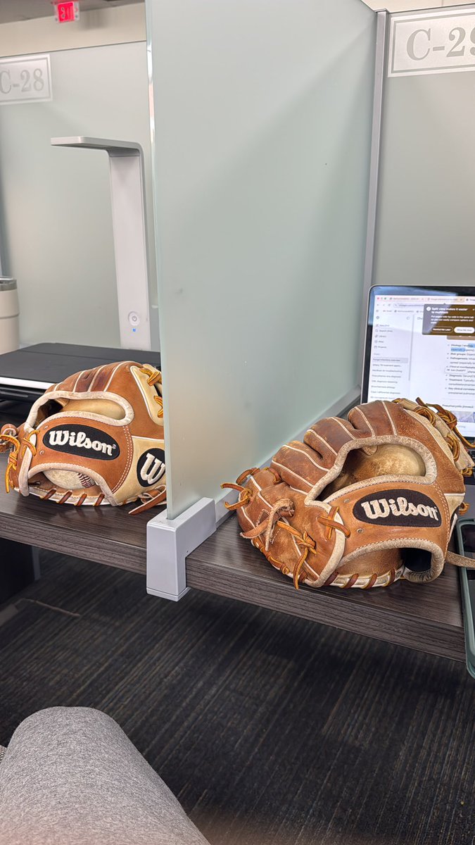 Bradcockstweets's tweet image. I’m ready when the stros call #studybreak #expand