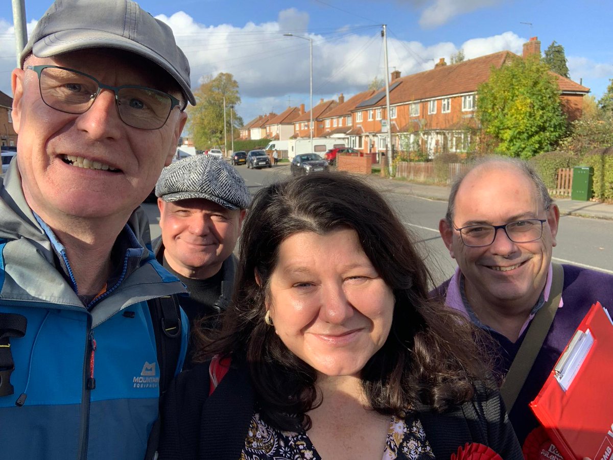 Out &amp; about in Whitley...
Greenfield, Farrowdene, Long Barn &amp; Windermere.
Then Yuan's MP surgery at St Paul's.
It's what it's all about.
Onward 🌹