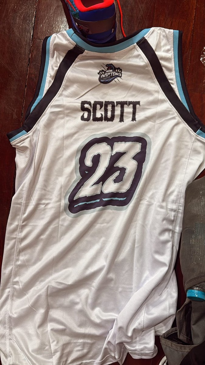 Marcusscott23's tweet photo. Just dropped a triple-double in my first official TEBA league game overseas game. 24 pts β’ 13 reb β’ 12 ast
Signed and locked in. Still not satisfied tho, this just step one. #prohooper #pointguard https://t.co/chWyYr33rZ