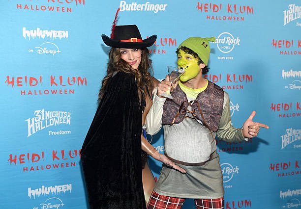Darren Criss as Shrek & Mia Swier as Puss in Boots Close-Up