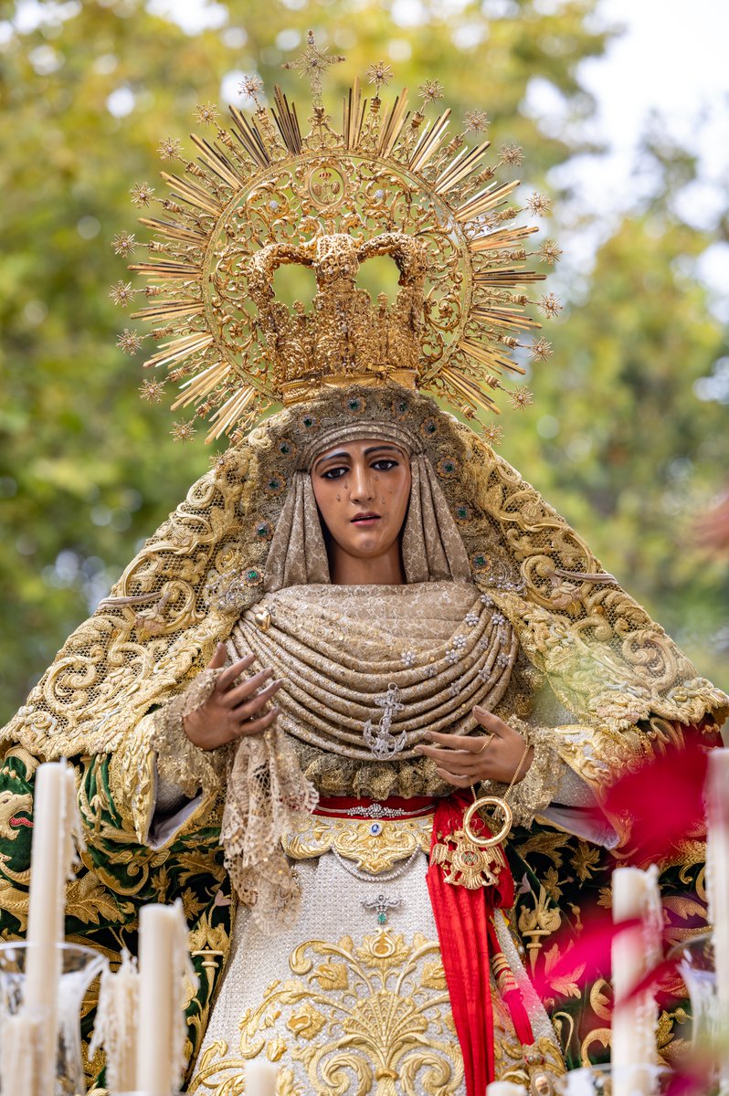 Randofer94's tweet photo. Esperanza de Triana 

@EspDeTriana https://t.co/YhPCfyK4ck