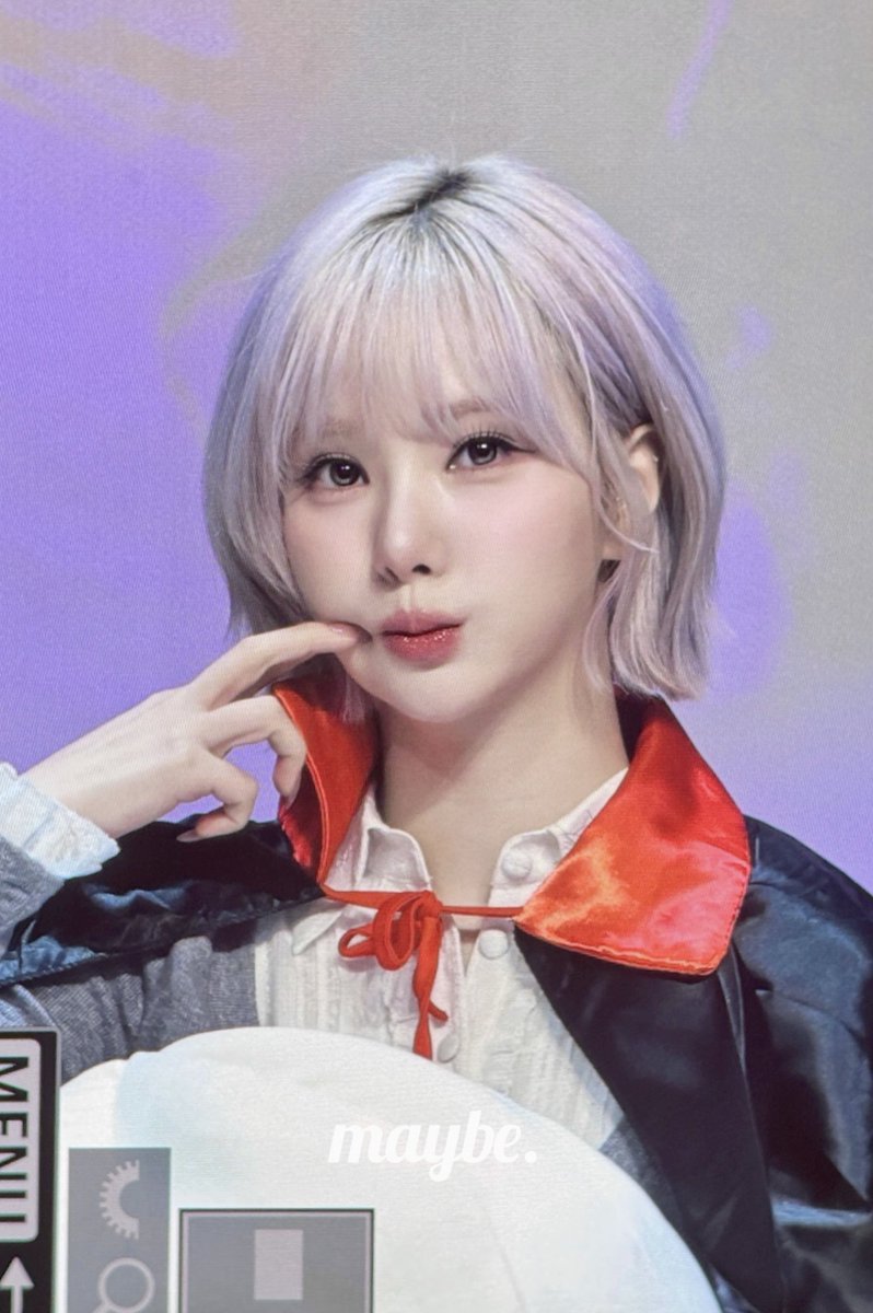 maybe_jeb's tweet image. 251101 #비비지 #VIVIZ #은하 #EUNHA