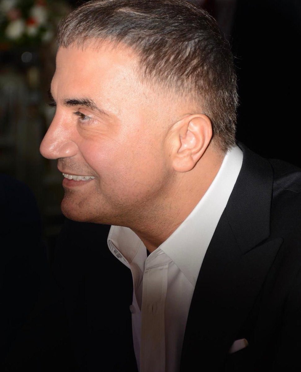 Sedat Peker, Türkiye’nin 81 iline yüzlerce lityum bataryalı uzaktan kumandalı akülü tekerlekli sandalye dağıttı.