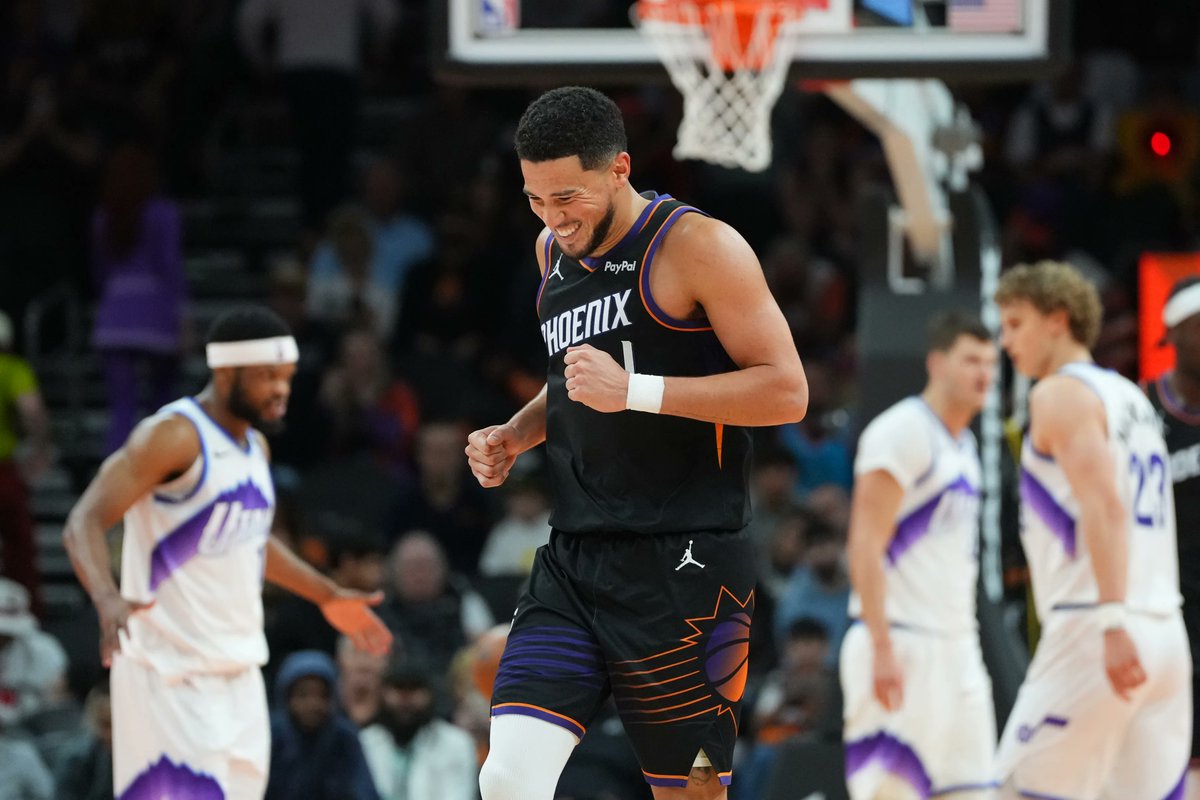DarthVoita's tweet photo. Devin Booker’s start to the 2025-26 season stacked up against his first 6 games from every other year of his career (in which he played all 6 games, which is now 6 times total):

🔥30.3 PPG: 1st
🔥43.2 3PT%: 1st
🔥6.5 APG: 1st
🔥49.2 FG%: 2nd
🔥4.3 RPG: 2nd https://t.co/7x1llebkIp