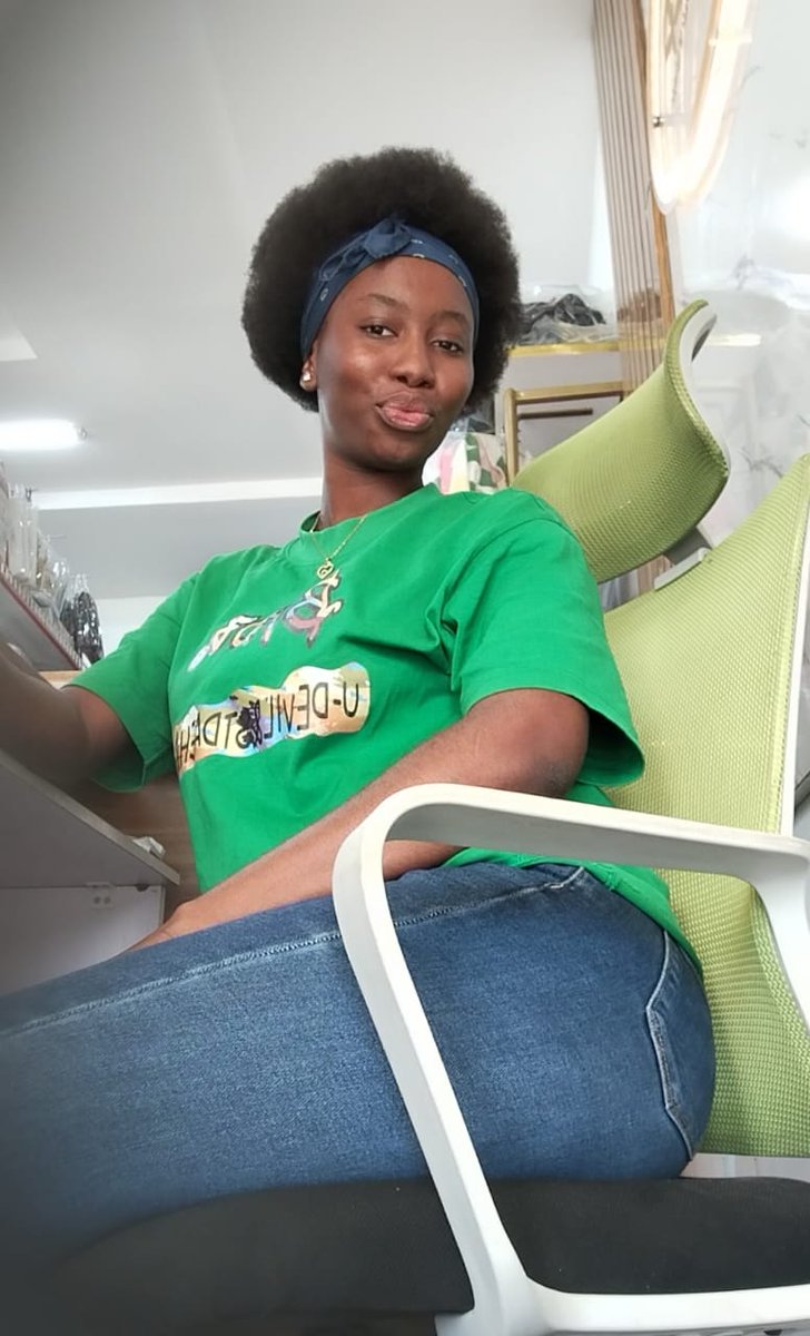 nobodylikesMena's tweet image. 💅