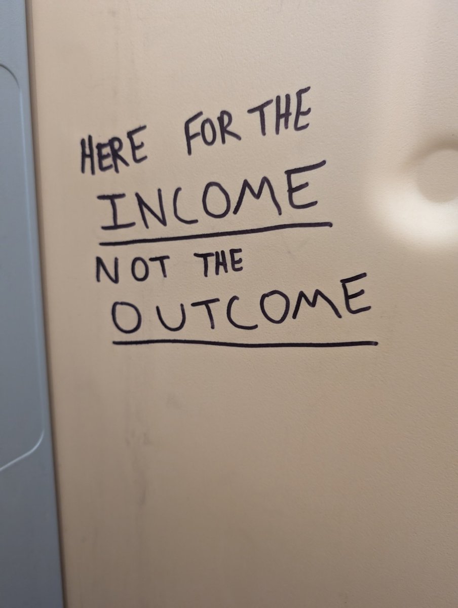 MuddleFuggle tweet media