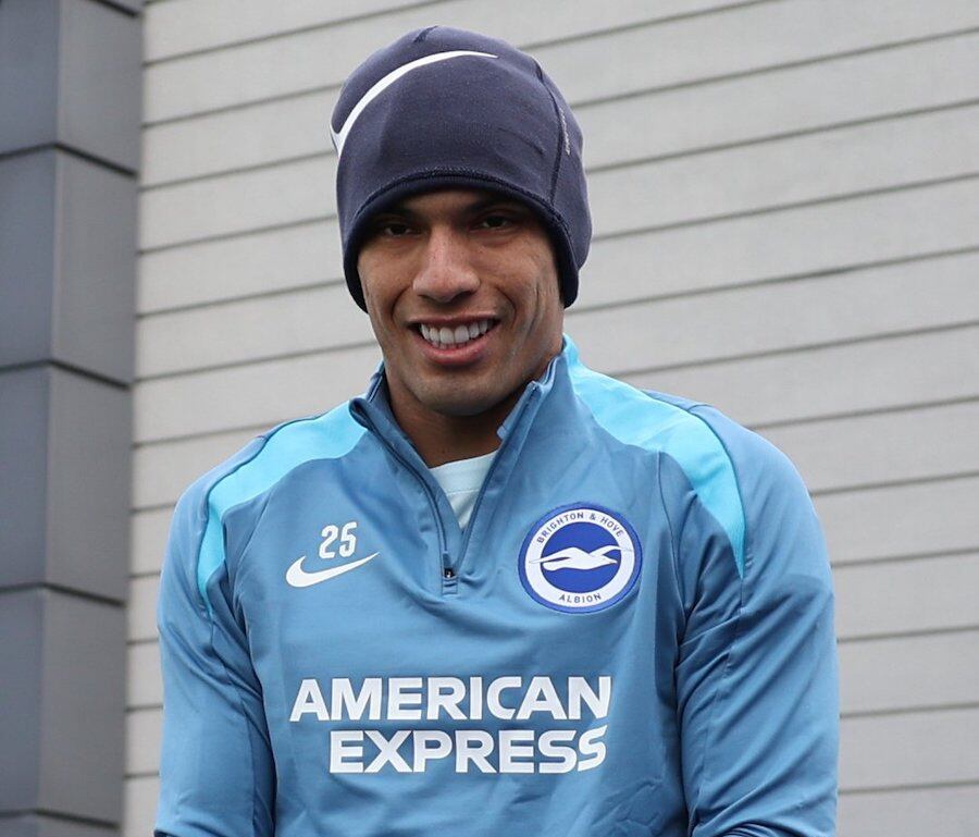 "Que grande sos Diego!"

El que voltea // Al que el hablan