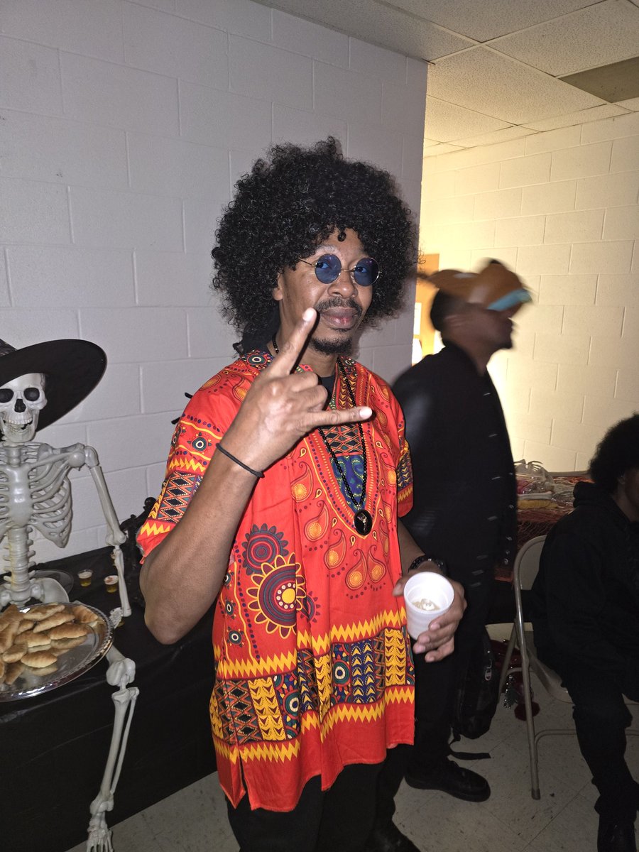 Happy Halloween 🎃 🎃🎃