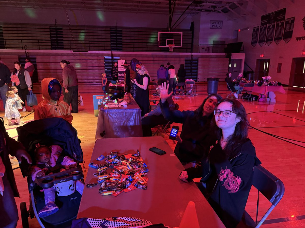 WyomingWolves's tweet image. Trick or Treat at Wyoming High school. Sat.  Nov. 1st. 12-3pm. This is Fantastic Fun!