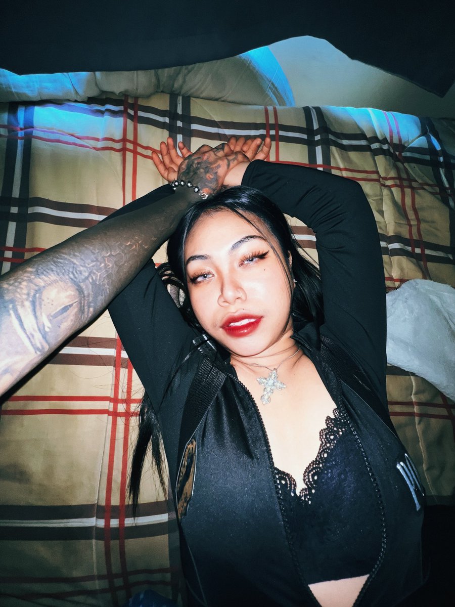 ชอลอ🫧แอคล็อคลดเหลือ 299 tweet media