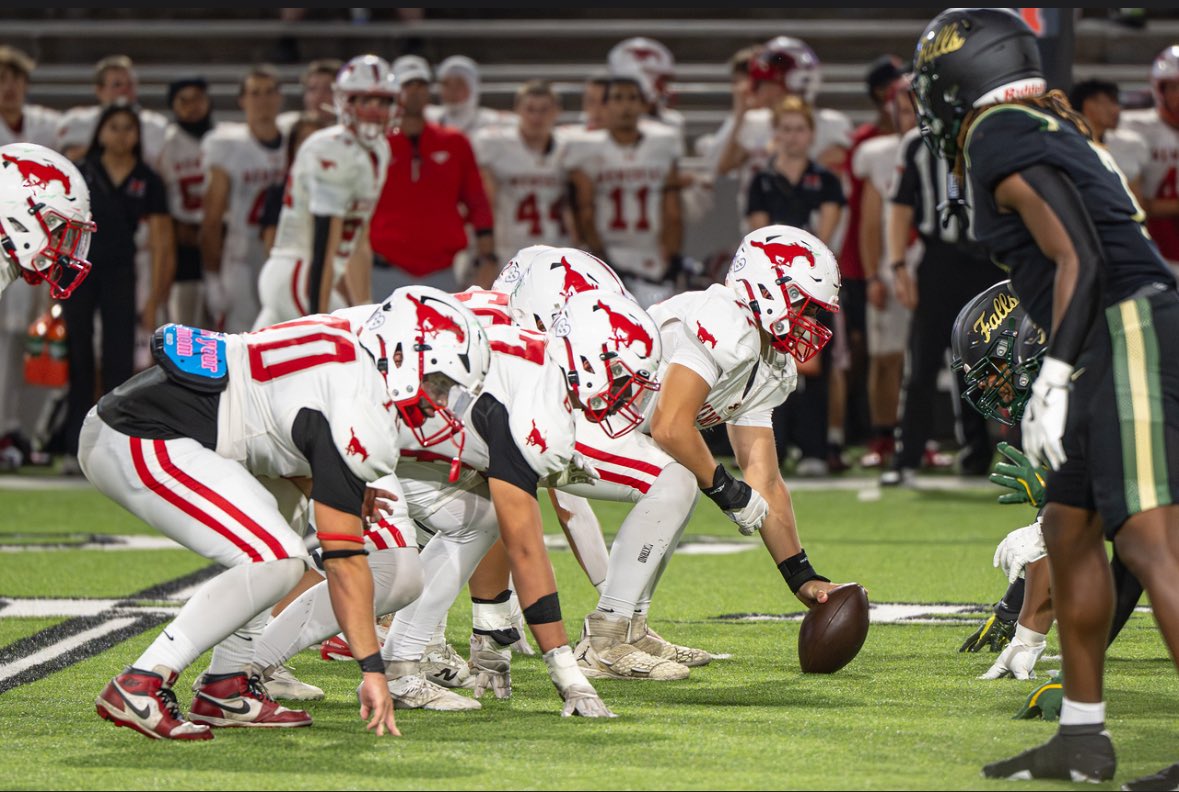 When you accomplish something that hasn’t been done in almost two decades it takes everyone!  What a night to be a Memorial Mustang, District Champions!  #TheStandard #BTS25 #LetsEat25