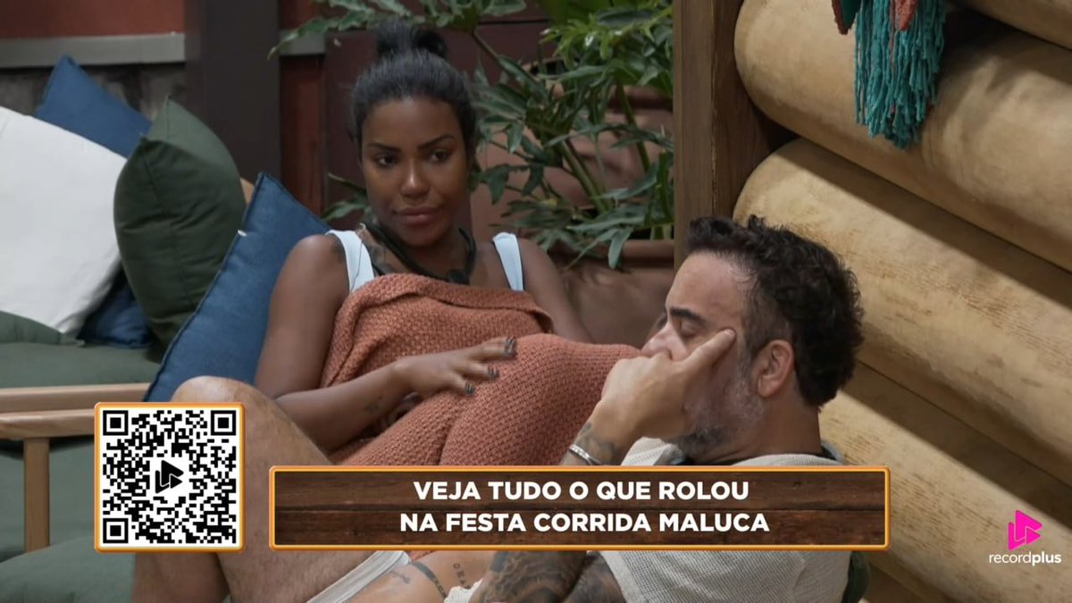 junogueirajc's tweet image. Fabiano: "A Kathy dá entretenimento, vai pra cima de todo mundo, faz barraco. Duda é uma mosca morta, gente! Tá na Disney! Deixa ela lá pra final. Põe a Duda! Põe Matheus, põe Wallas..."
Carol: "O Shia."
Fabiano: "O Shia! Até mesmo o Walério."
Fabiano e Kathy acreditam que,…