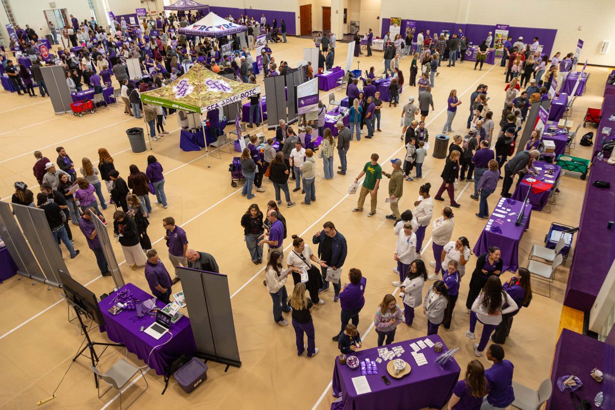 SFASU's tweet photo. Over 2,000 visitors explored life as a Lumberjack during Showcase Saturday, and every single one of them made it special. We're thrilled to see so many #FutureJacks intrested in SFA! π²πͺ #AxeEm #SFAShowcase https://t.co/tiijEayKkG